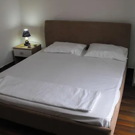 Apartament Christinas Summer House With Pool In *