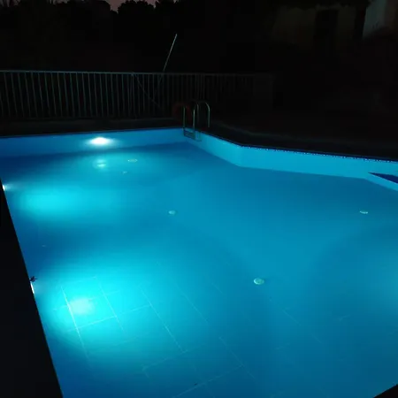Apartament Christinas Summer House With Pool In